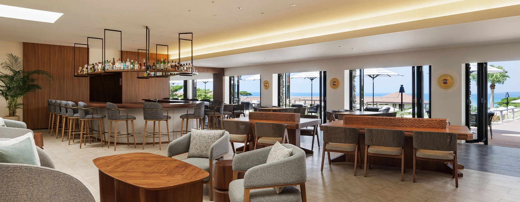 ザ・ラウンジ&バー